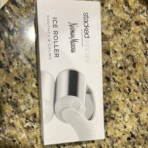 StackedSkincare Ice Roller
